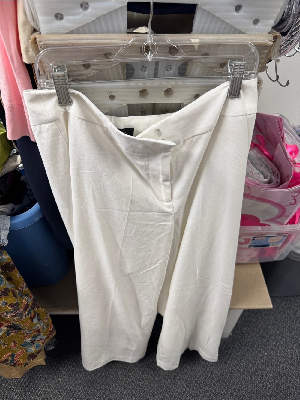 Tahari ankle pants size 8 // 080624